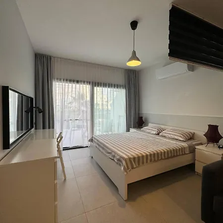 Caesar - Studio Apartament *