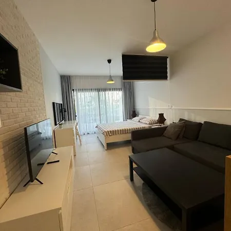 Apartament Caesar - Studio Trikomo